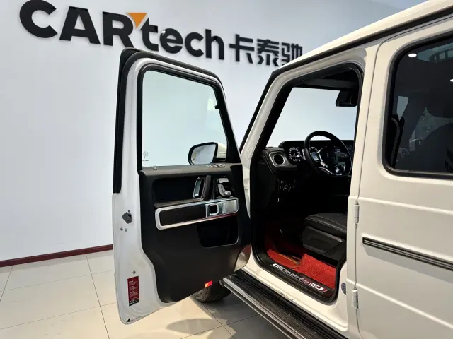 Mercedes-Benz G-Class — Фото автомобиля 12