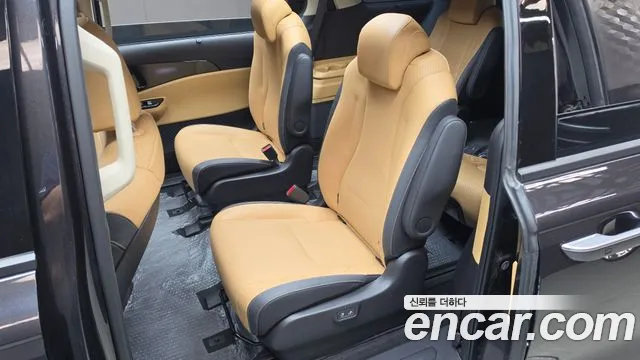 Kia Carnival 4th Gen — Фото автомобиля 16