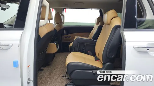 Kia Carnival 4th Gen — Фото автомобиля 17