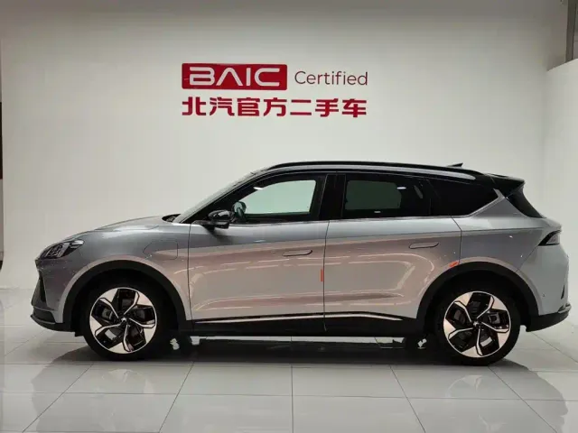 Arcfox Alpha T — Фото автомобиля 3