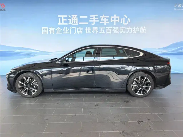 Xpeng P7 — Фото автомобиля 12