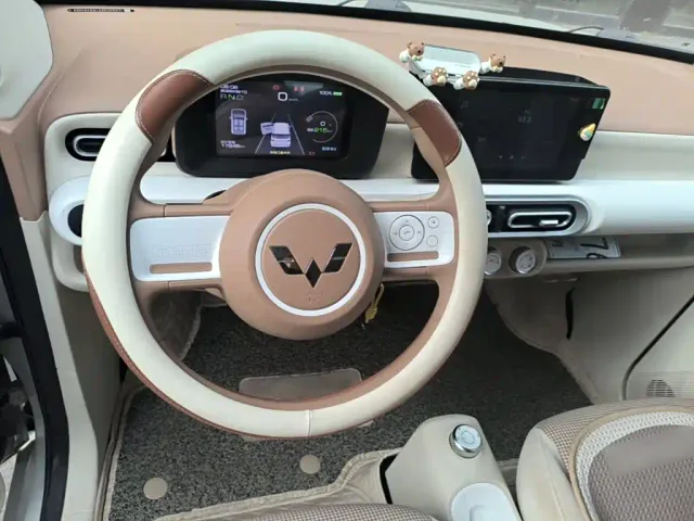 Wuling Hongguang Mini EV — Фото автомобиля 10
