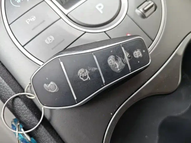 BYD Seal 05 DM-i — Фото автомобиля 12