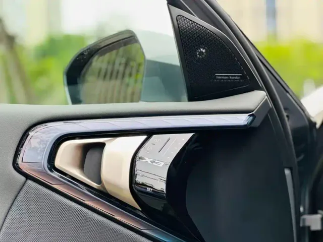 BMW X3 — Фото автомобиля 9
