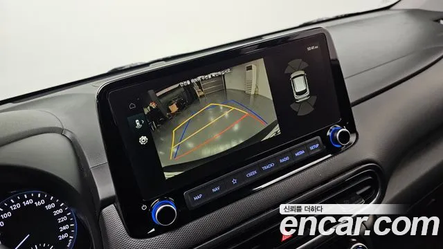 Hyundai Kona Новый Kona Бензин 1.6 турбо 2WD — Фото автомобиля 16