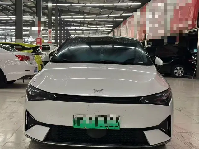 Xpeng P5 — Фото автомобиля 2