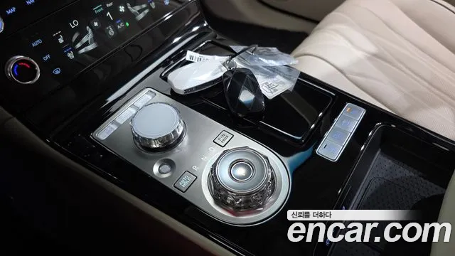 Genesis G80 Бензин 2.5 турбо AWD — Фото автомобиля 9