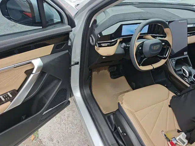 Geely Boyue L — Фото автомобиля 15