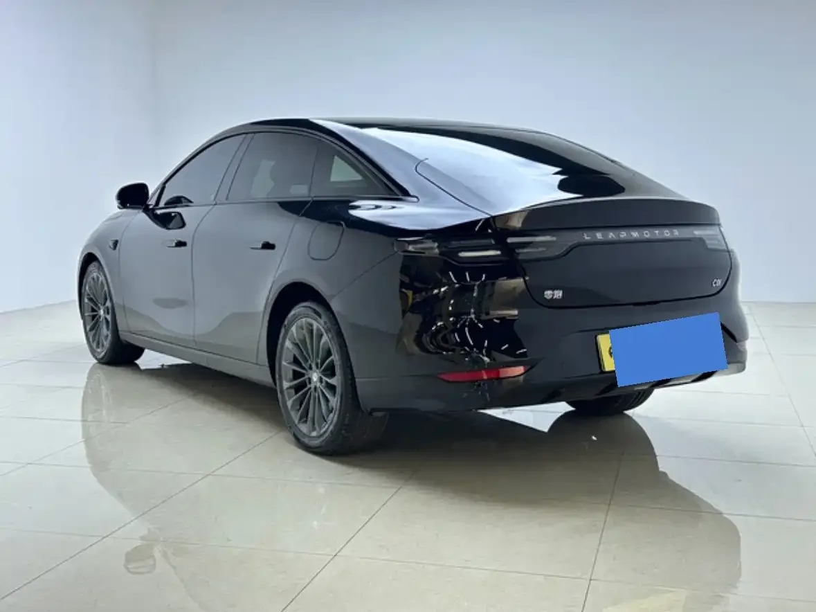Leapmotor Leapmotor C01 2024 Extended Range 316 Premium Edition — Фото автомобиля 5