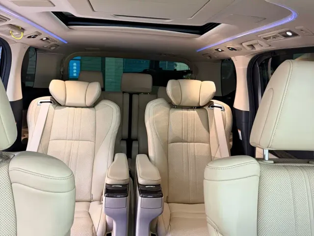 Toyota Vellfire — Фото автомобиля 16