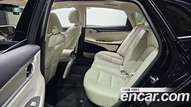 Hyundai Grandeur Новый Grandeur IG — Фото автомобиля 11
