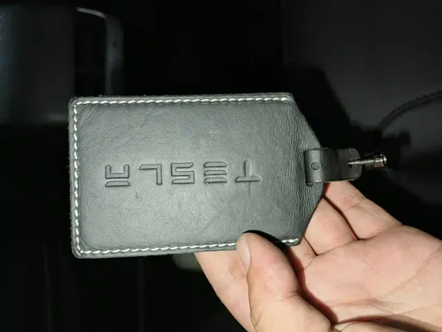 Tesla Model 3 — Фото автомобиля 8