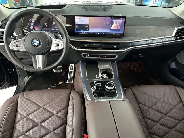 BMW X5 — Фото автомобиля 8