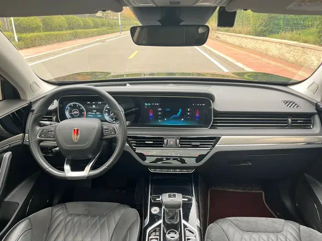 Hongqi HS5 — Фото автомобиля 5