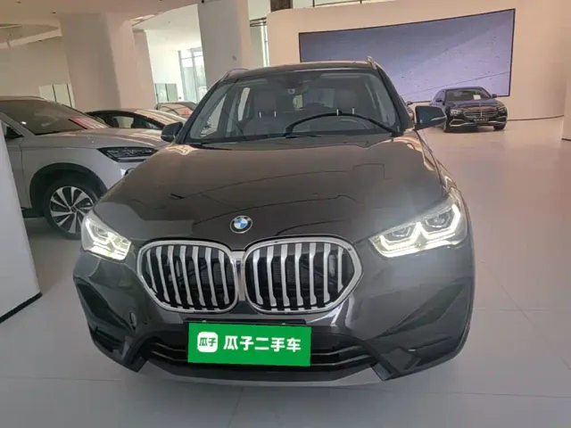 BMW X1 — Фото автомобиля 2
