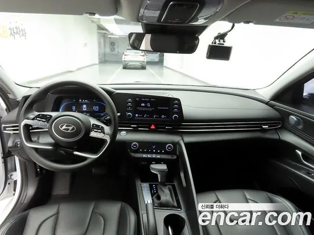 Hyundai Avante — Фото автомобиля 7