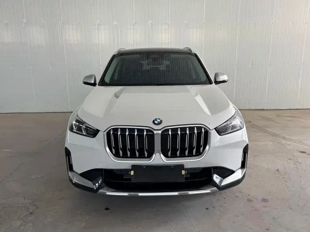 BMW X1 — Фото автомобиля 3