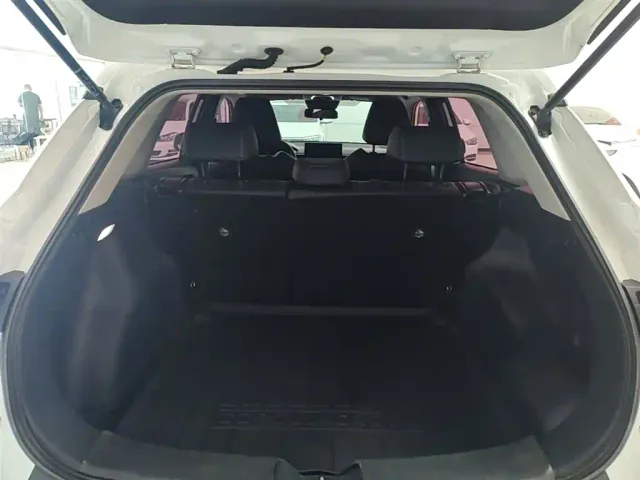 Toyota Corolla Cross — Фото автомобиля 18