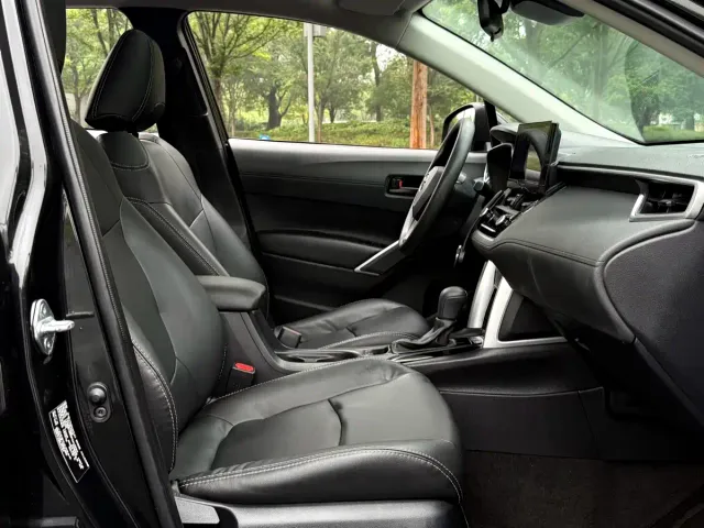 Toyota Corolla Cross — Фото автомобиля 11