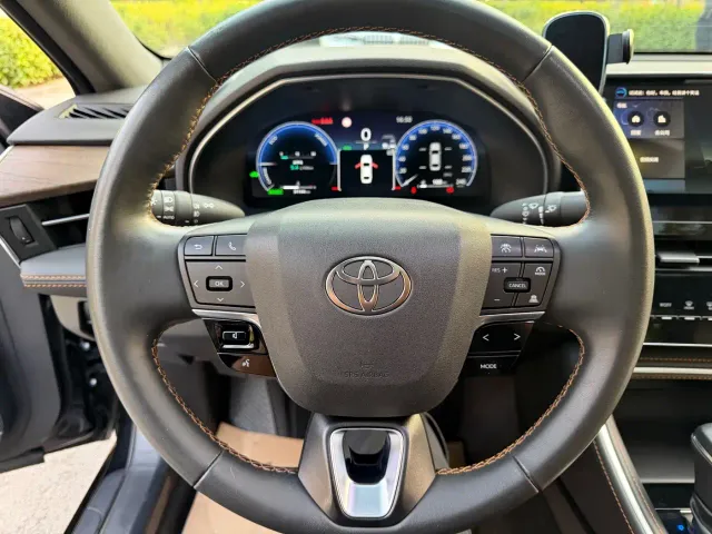Toyota Avalon — Фото автомобиля 15