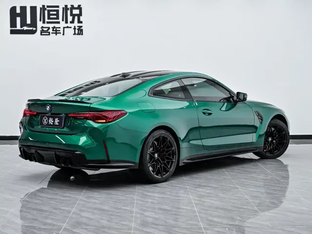 BMW M4 — Фото автомобиля 3