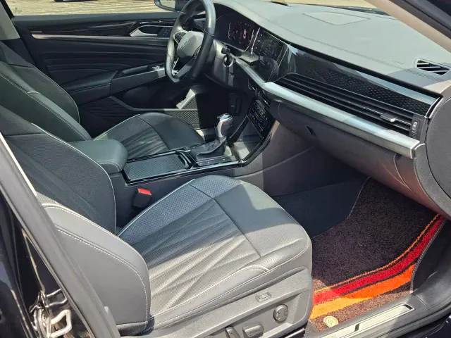 Volkswagen Passat — Фото автомобиля 11