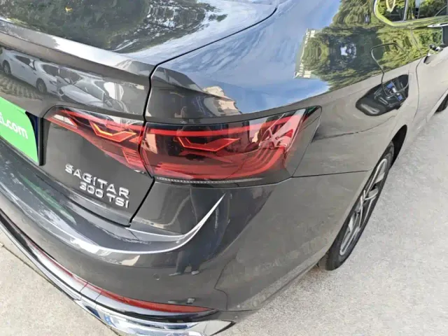 Volkswagen Sagitar — Фото автомобиля 7