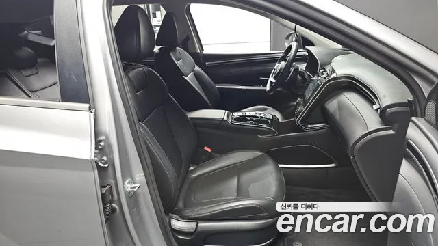 Hyundai Tucson Tucson (NX4) Дизель 2.0 4WD — Фото автомобиля 10