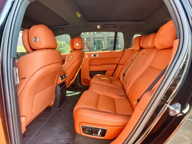 Li Auto L7 — Фото автомобиля 8