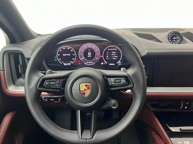 Porsche Cayenne — Фото автомобиля 17