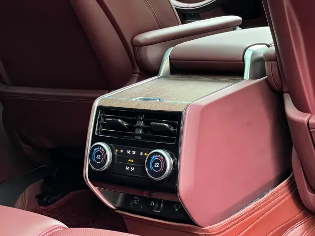 Land Rover Range Rover — Фото автомобиля 21