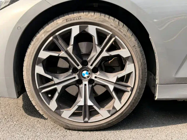 BMW 3 Series — Фото автомобиля 7