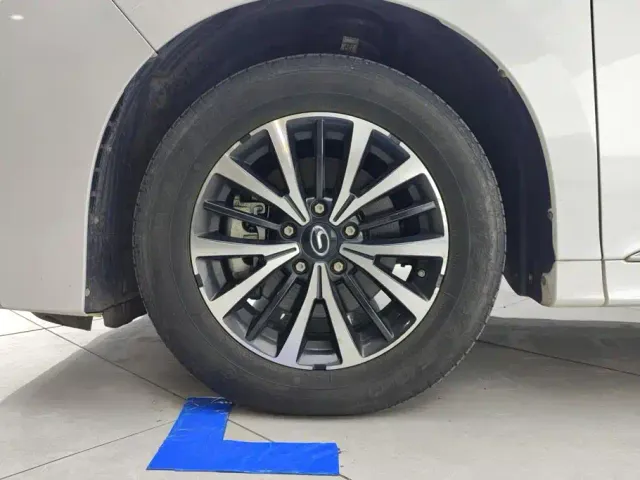 GAC Trumpchi M8 — Фото автомобиля 6