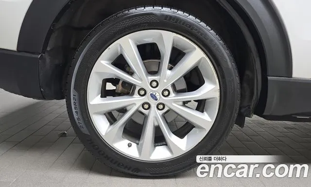Ford Explorer — Фото автомобиля 5