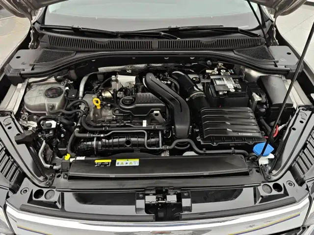 Volkswagen Sagitar — Фото автомобиля 10