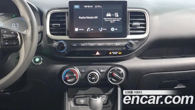 Hyundai Venue — Фото автомобиля 20