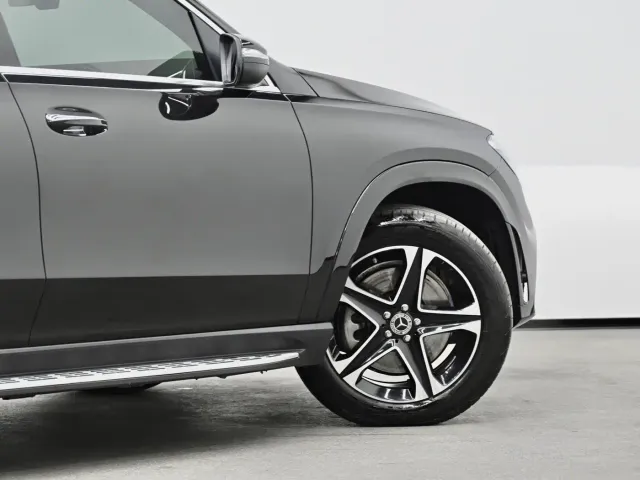 Mercedes-Benz GLE-Class — Фото автомобиля 28