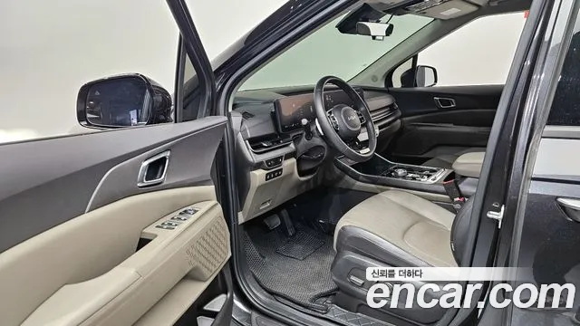 Kia Carnival Generation 4 — Фото автомобиля 10