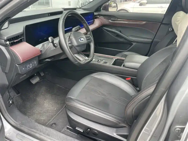 Ford Mondeo — Фото автомобиля 3
