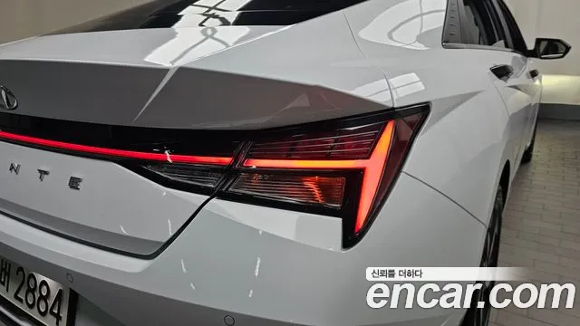 Hyundai Avante — Фото автомобиля 8