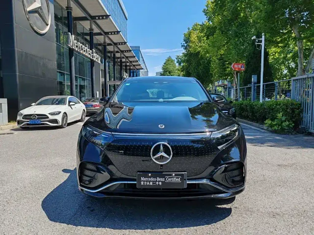 Mercedes-Benz EQS SUV — Фото автомобиля 5