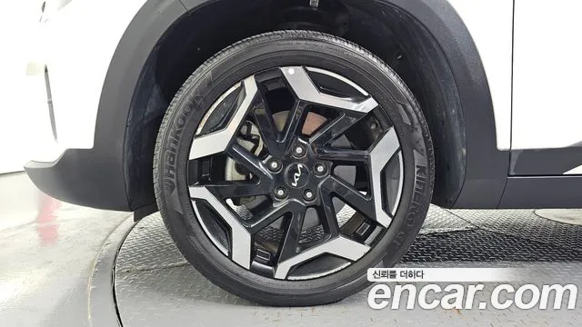 Kia Seltos — Фото автомобиля 5