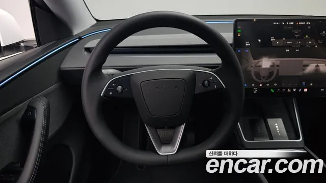 Tesla Model Y — Фото автомобиля 12