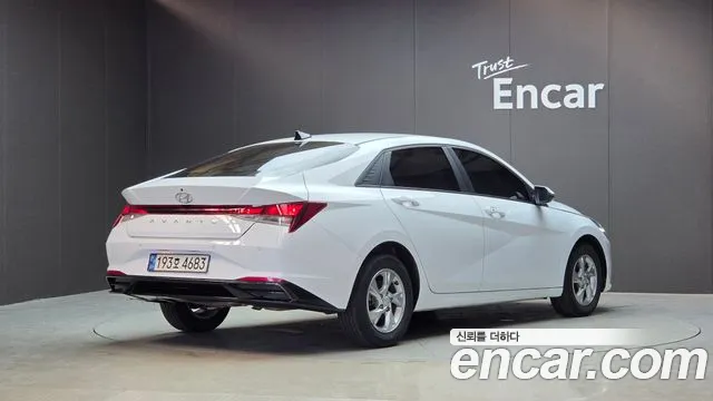 Hyundai Avante — Фото автомобиля 2