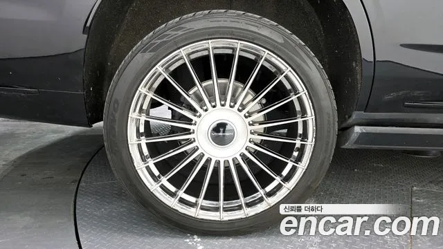 Cadillac Escalade Escalade 5 поколение — Фото автомобиля 5