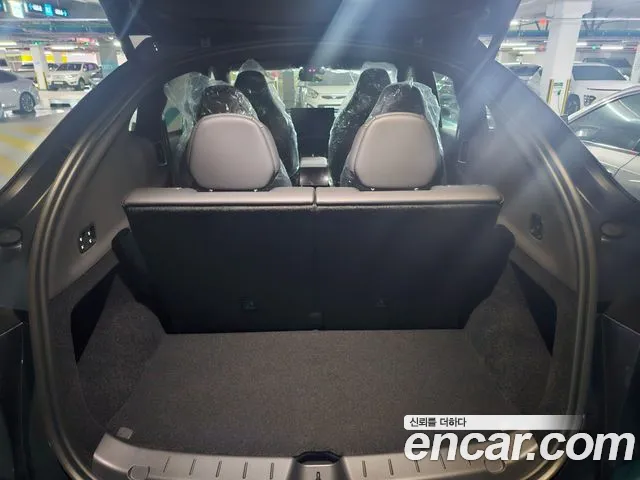 Tesla Model Y — Фото автомобиля 2