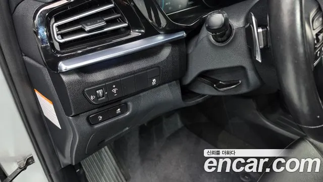 Kia Niro — Фото автомобиля 25