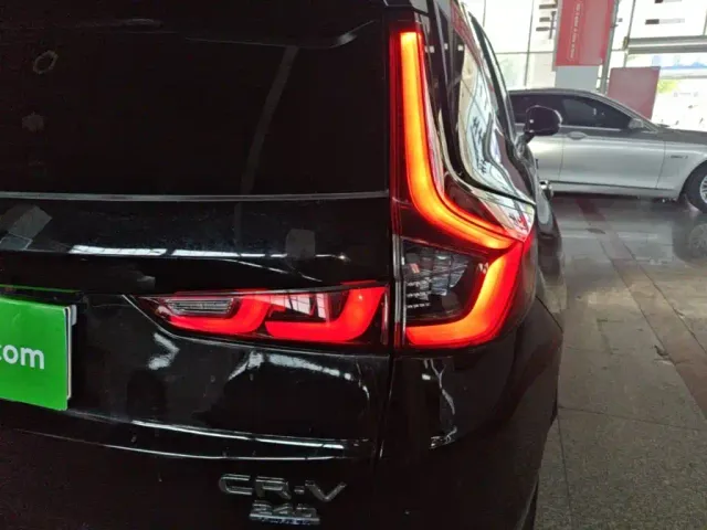 Honda CR-V — Фото автомобиля 7