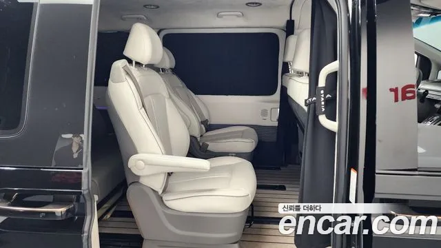 Hyundai Staria Staria — Фото автомобиля 9