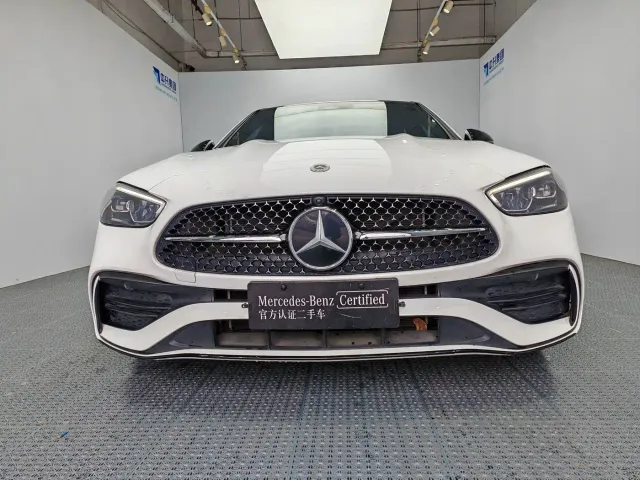 Mercedes-Benz C-Class — Фото автомобиля 2